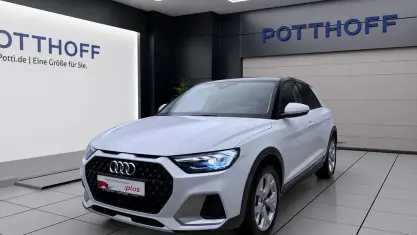 Gebraucht Audi A1 S-Line 150 PS (110 kW) 2025 Gletscherweiß metallic SUV