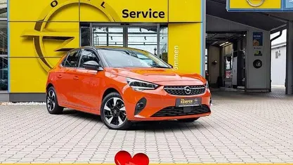 Orange Gebraucht 2021 Opel Corsa-e Elegance Kleinwagen | 15.350 € (Fairer Preis)