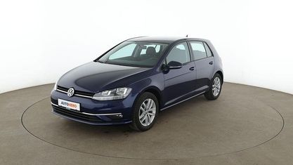 Gebraucht VW Golf VII Comfortline 116 PS (85 kW) 2019 Blau Limousine