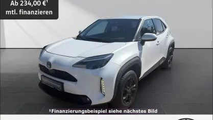 Gebraucht Toyota Yaris Team 116 PS (85 kW) 2023 Weiß Kleinwagen