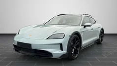 Shadegreenmetallic (gruen) (metallic) Gebraucht 2025 Porsche Taycan Cross Turismo Limousine | 116.850 € (Superpreis)