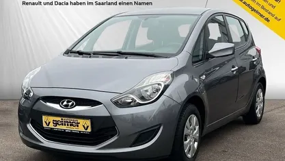 Gebraucht Hyundai ix20 Edition 90 PS (66 kW) 2014 Grau Kleinwagen