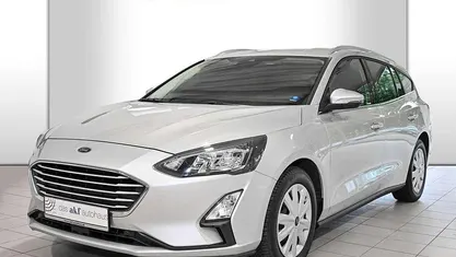 Polarsilber metallic Gebraucht 2022 Ford Focus Cool & Connect Kombi | 15.950 € (Guter Preis)