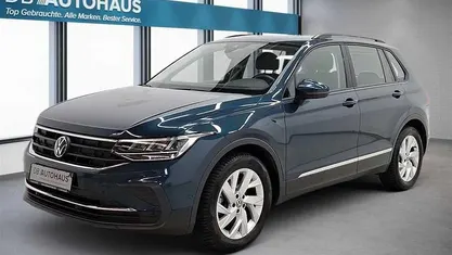 Blau Gebraucht 2023 VW Tiguan Life SUV | 20.310 € (Superpreis)