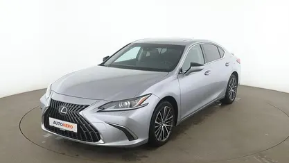 Gebraucht 2024 Lexus ES300H Business Edition Limousine | 39.890 € (Fairer Preis)