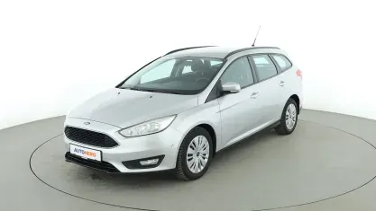 Gebraucht Ford Focus Business Edition 125 PS (91 kW) 2015 Grau Kombi