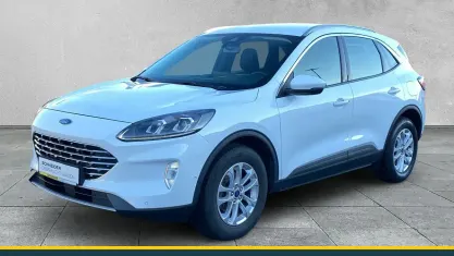 Gebraucht Ford Kuga Titanium 190 PS (139 kW) 2022 Weiß SUV