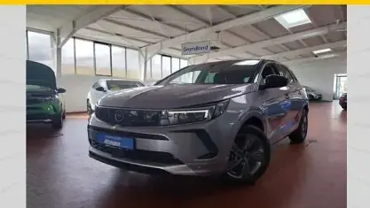 Gebraucht Opel Grandland X Ultimate 131 PS (96 kW) 2024 Grau SUV