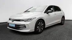 Weiß Gebraucht 2024 VW Golf VIII Sportline Limousine | 34.990 € (Teuer)