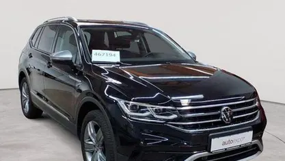 Gebraucht VW Tiguan Allspace Elegance 245 PS (180 kW) 2024 Deep black perleffekt SUV