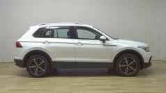 Weiss Gebraucht 2021 VW Tiguan Elegance SUV | 26.780 € (Fairer Preis)