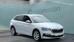 Weiß Gebraucht 2024 Skoda Scala Style Kleinwagen | 21.980 € (Fairer Preis)