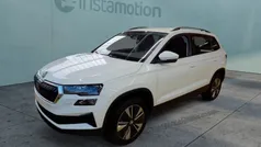 Weiß Gebraucht 2024 Skoda Karoq Selection SUV | 26.519 € (Superpreis)