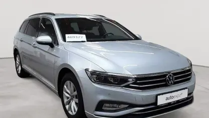 Gebraucht VW Passat Business 150 PS (110 kW) 2023 Scale silver metallic Kombi