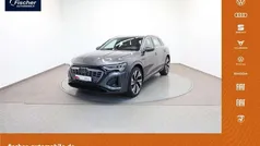Grau Gebraucht 2024 Audi Q8 e-tron S-Line SUV | 66.480 € (Fairer Preis)