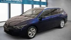 Gebraucht 2023 VW Golf VIII Life Kombi | 23.820 € (Fairer Preis)