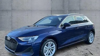 Navarrablau metallic Gebraucht 2025 Audi A3 Ambiente Limousine | 34.990 € (Fairer Preis)