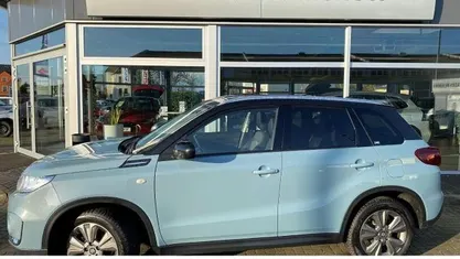 Blau Gebraucht 2019 Suzuki Vitara Comfort Limousine | 14.990 € (Fairer Preis)
