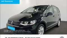 Gebraucht 2024 VW Touran Comfortline Van / Kleinbus | 29.990 € (Fairer Preis)
