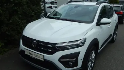 Gebraucht Dacia Sandero Comfort 101 PS (74 kW) 2021 Arktisweiss