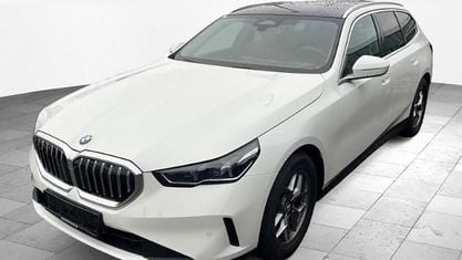 Używany BMW 520 Sport Line 197 KM (144 kW) 2024 Biały Kombi