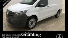 Gebraucht 2023 Mercedes e-Vito Van / Kleinbus | 28.898 € (Fairer Preis)