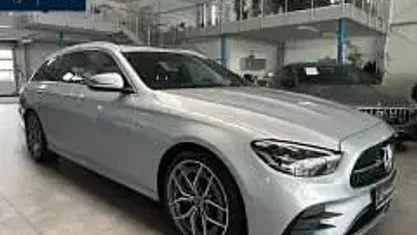 Gebraucht Mercedes E220 AMG 194 PS (142 kW) 2022 Silber Kombi