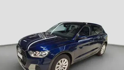 Gebraucht Audi A1 S-Line 116 PS (85 kW) 2025 Navarrablau metallic SUV
