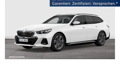 Gebraucht BMW i5 M Sport 250 kW (340 PS) 2025 Weiß Kombi