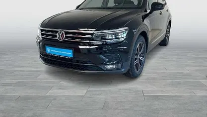 Deep black perleffekt Gebraucht 2018 VW Tiguan Join SUV | 22.920 € (Fairer Preis)
