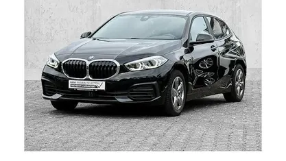 Schwarz Gebraucht 2022 BMW 116 Advantage Kleinwagen | 17.890 € (Fairer Preis)
