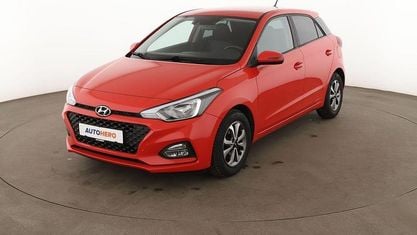 Brugt Hyundai i20 Trend 101 HK (74 kW) 2020 Rød Hatchback