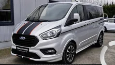Silber Gebraucht 2024 Ford Tourneo Custom Sport Van / Kleinbus | 47.449 € (Fairer Preis)