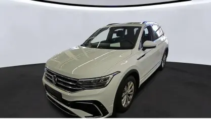 Gebraucht VW Tiguan R-line 150 PS (110 kW) 2023 Weiss SUV