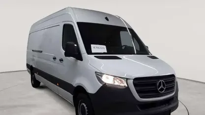 Gebraucht Mercedes Sprinter 170 PS (125 kW) 2024 Arktisweiß Van
