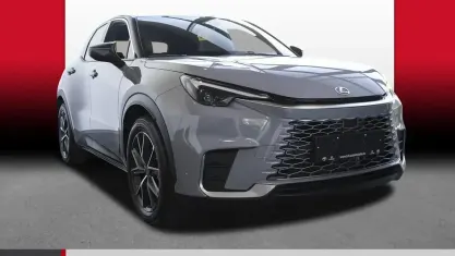 Neu Lexus LBX 136 PS (100 kW) 2026 Grau SUV