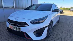 (hw2) deluxeweiss met. Gebraucht 2022 Kia ProCeed GT Kleinwagen | 27.450 € (Fairer Preis)
