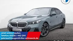 Cape york grün Gebraucht 2024 BMW 520 M Sport Limousine | 51.850 € (Fairer Preis)