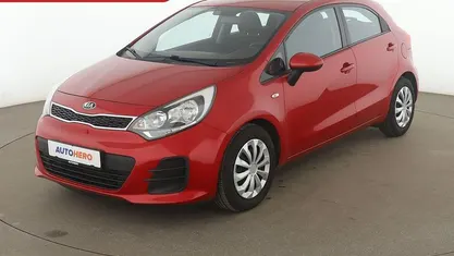 Gebraucht Kia Rio Edition 7 84 PS (61 kW) 2015 Rot Limousine
