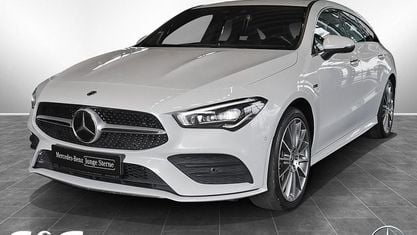 Gebraucht Mercedes CLA250e Shooting Brake AMG 160 PS (117 kW) 2021 Digitalweiß Kombi