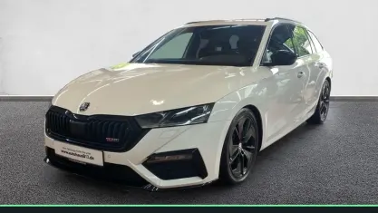 Gebraucht Skoda Octavia RS 200 PS (147 kW) 2024 Candyweiß Kombi