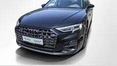 Brillantschwarz Gebraucht 2023 Audi A8 Ambiente Limousine | 66.440 € (Fairer Preis)