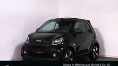 Bodypanels in black Gebraucht 2024 Smart ForTwo Electric Drive Exclusive Cabrio | 18.250 € (Fairer Preis)