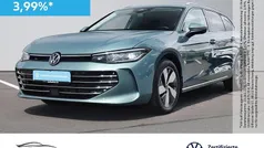 Gebraucht 2024 VW Passat Elegance Kombi | 37.980 € (Superpreis)
