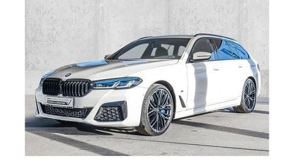 Używany BMW 540 M Sport 333 KM (244 kW) 2021 Biały Kombi