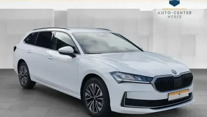 Gebraucht Skoda Superb Selection 150 PS (110 kW) 2025 Weiß Kombi