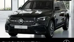 Mercedes GLB220