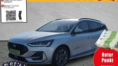 Moondust silver metallic Gebraucht 2023 Ford Focus ST-Line Kombi | 21.890 € (Guter Preis)