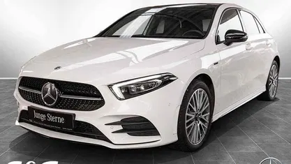 Gebraucht 2020 Mercedes A250 AMG Limousine | 24.477 € (Fairer Preis)