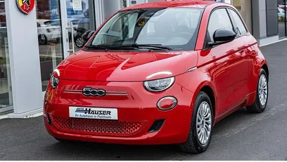 Gebraucht Fiat 500e Red 86 kW (118 PS) 2025 Kleinwagen